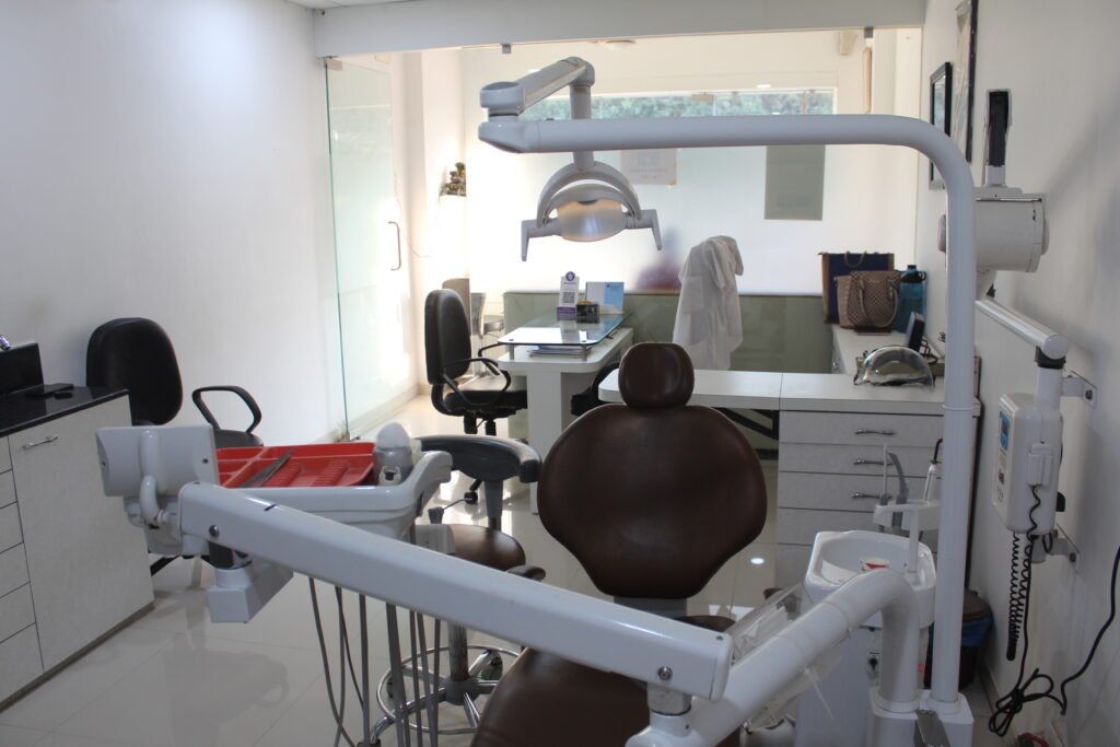 Parshva Dental Clinic -Dr Prakruti sanghani doctor